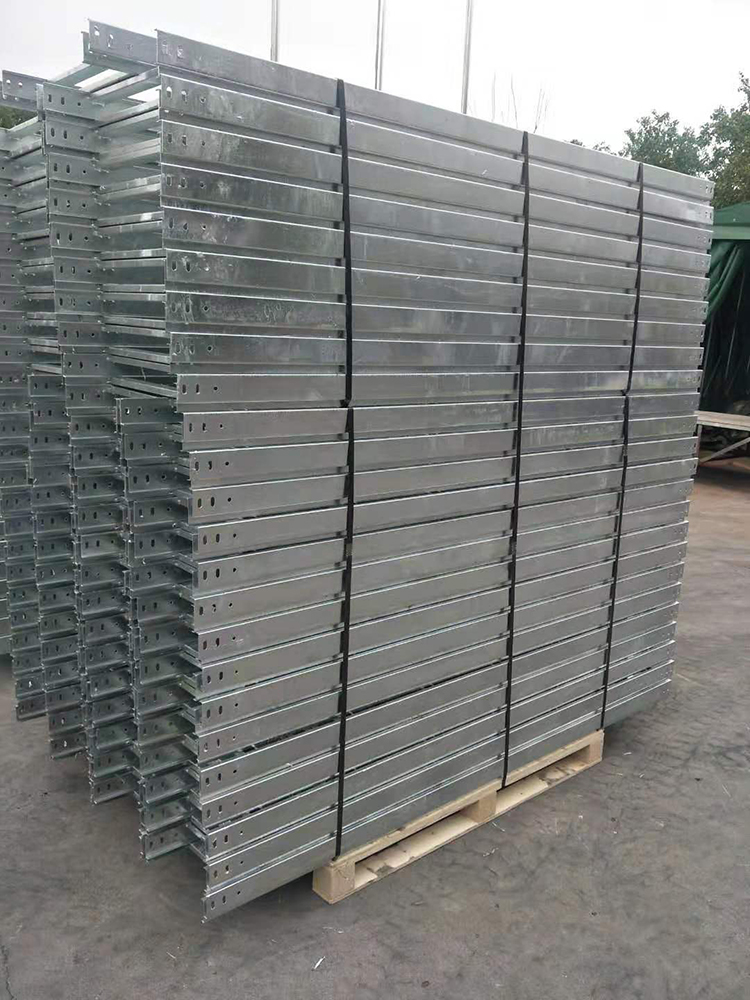 減少環(huán)境因素對(duì)熱浸鋅橋架的影響